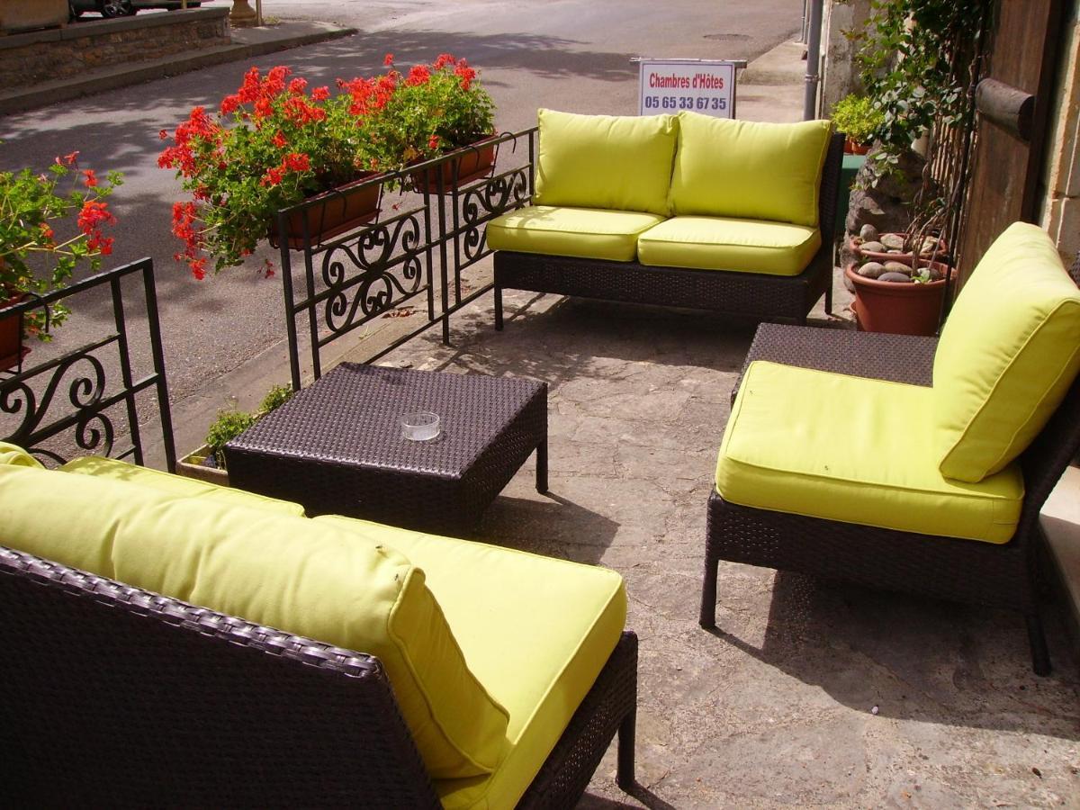 Le Petit Dragon Rouge Hotel Miers Екстериор снимка